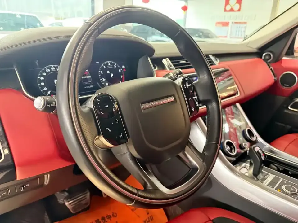 Land Rover Sport