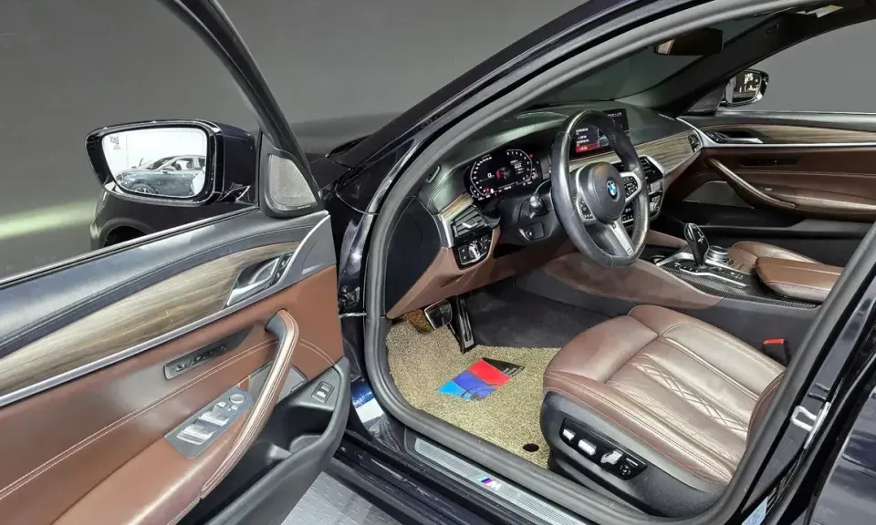 BMW 5-Series