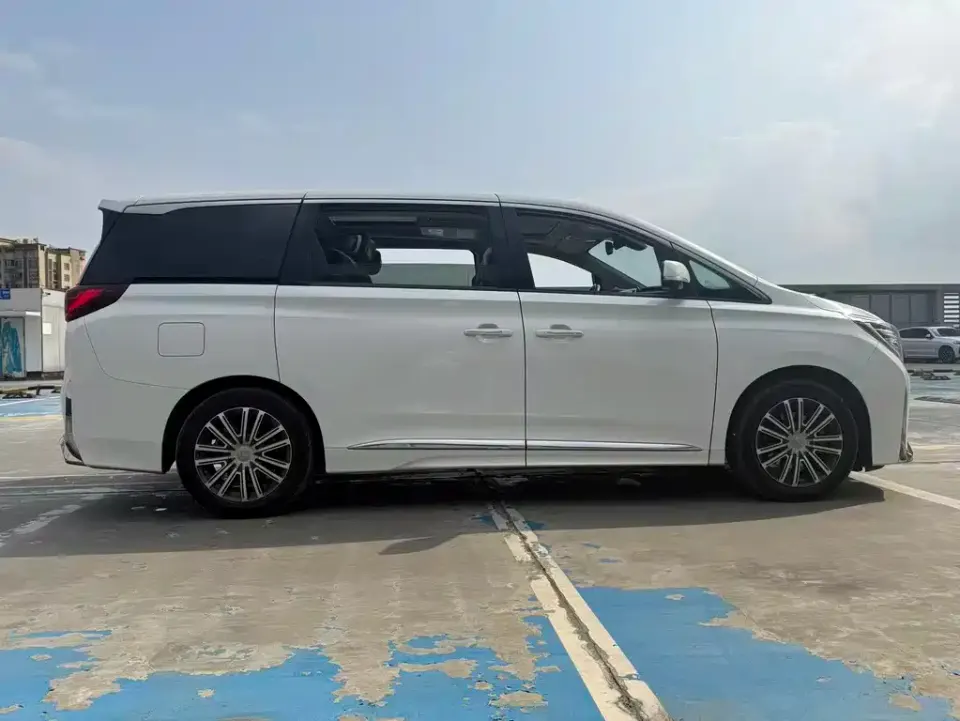 GAC Trumpchi M8
