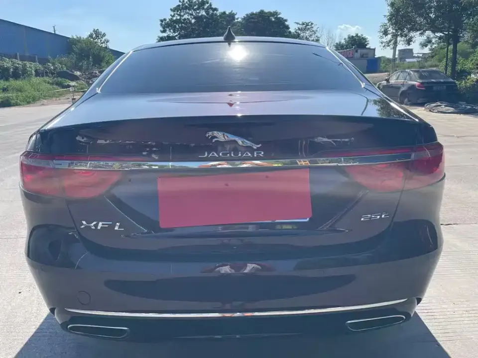 Jaguar XFL