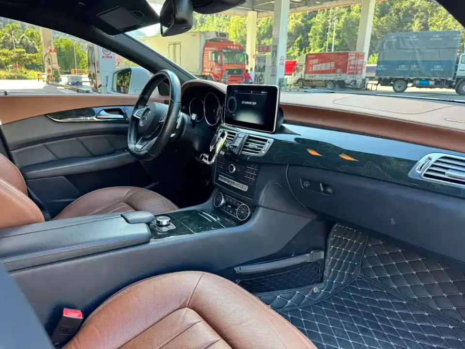 Mercedes-Benz CLS
