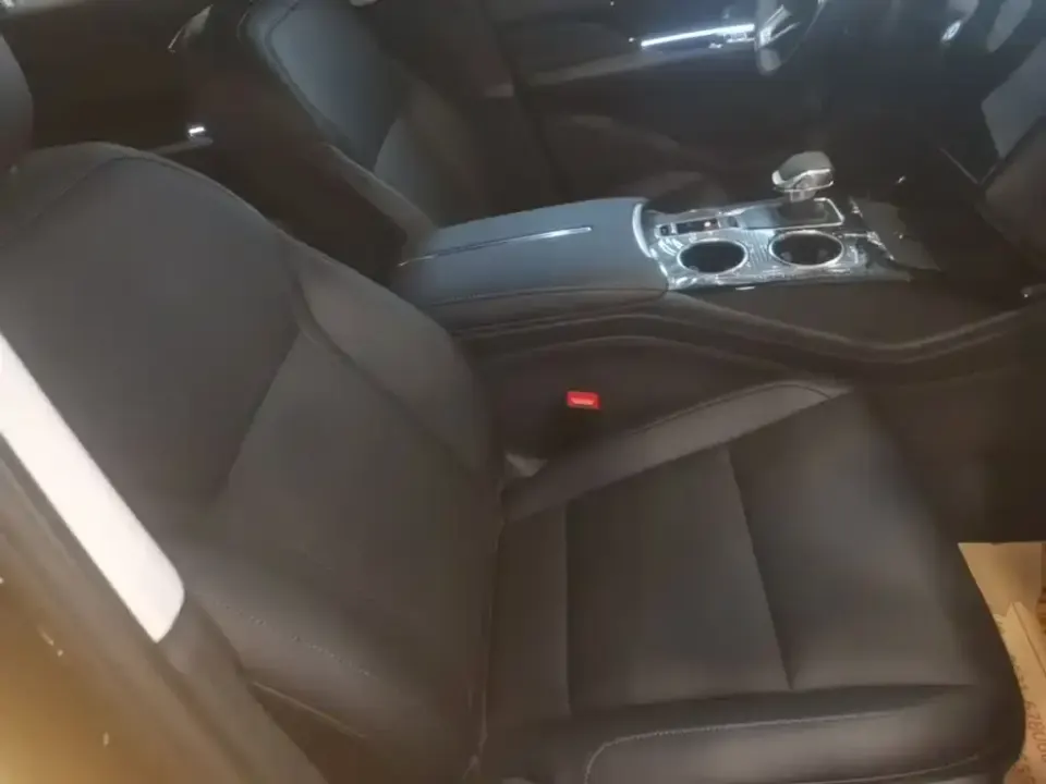 Hongqi Hongqi HS3 PHEV