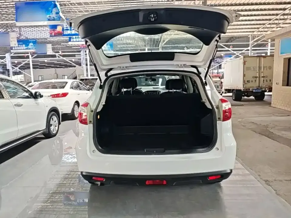 Venucia T70