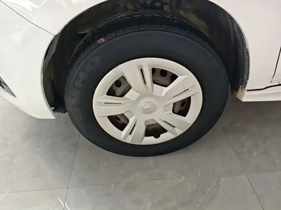 Venucia T70