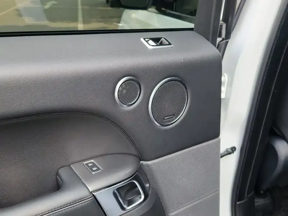 Land Rover Sport