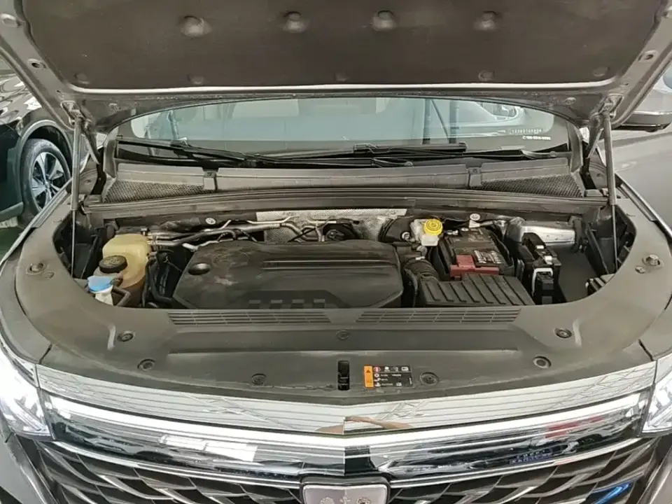 Roewe iMAX8