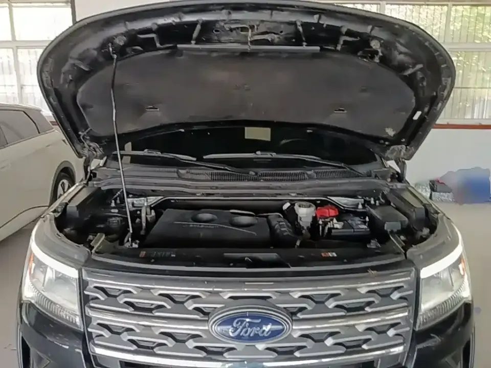 Ford Explorer (Import)