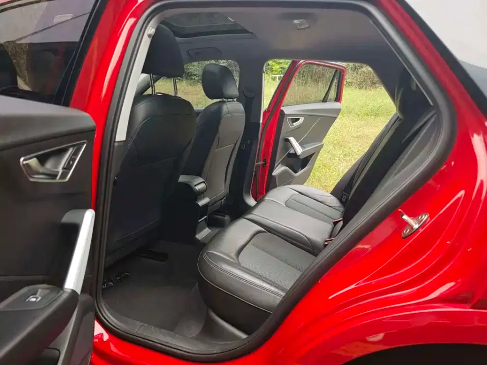 Audi Q2L