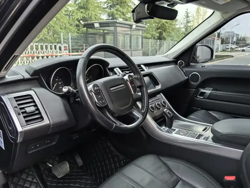 Land Rover Sport