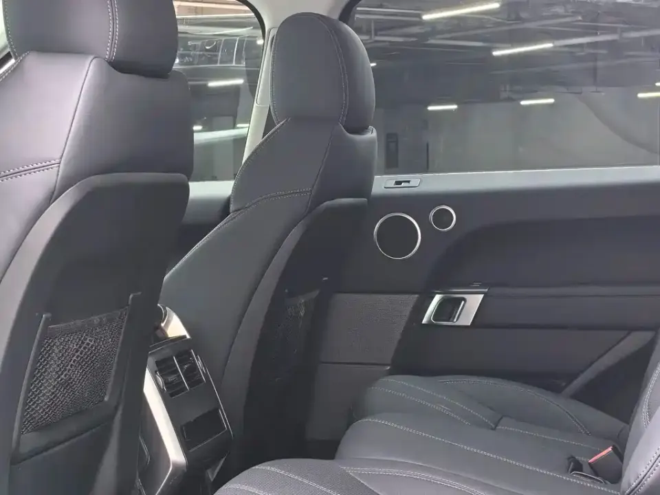Land Rover Sport