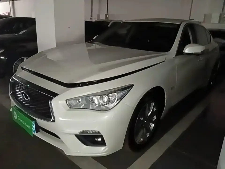 Infiniti Q50L