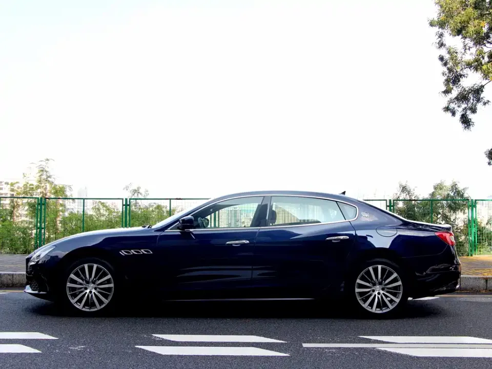 Maserati Quattroporte