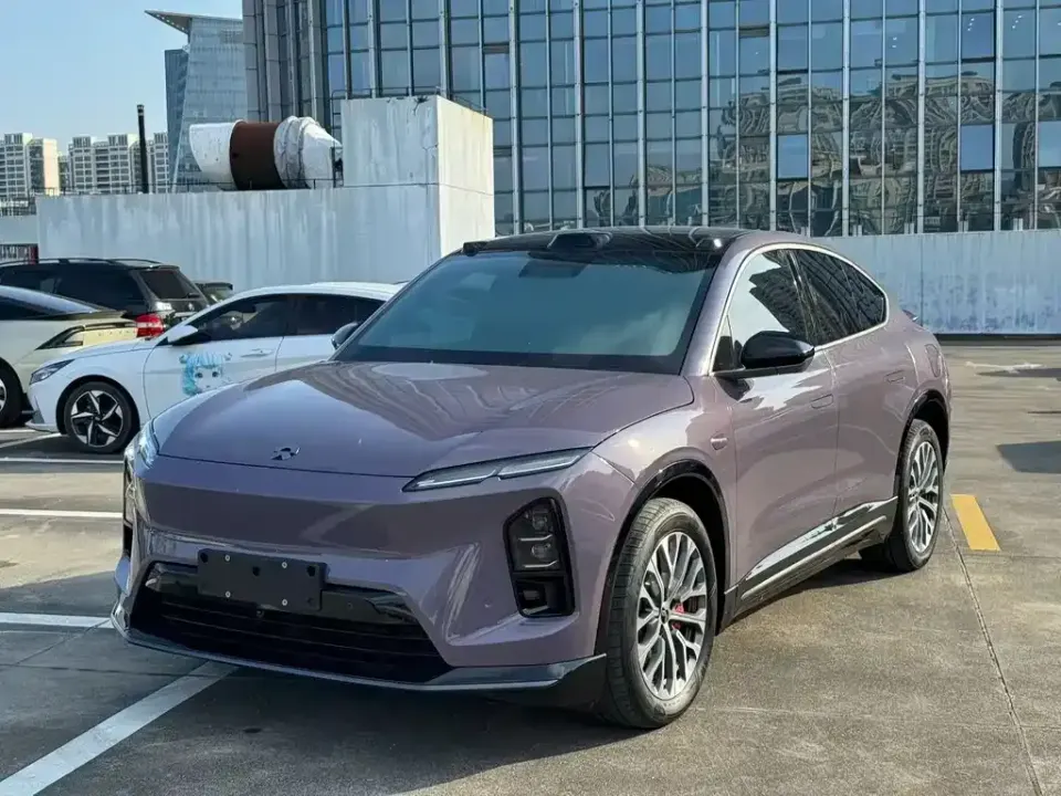 Nio EC6
