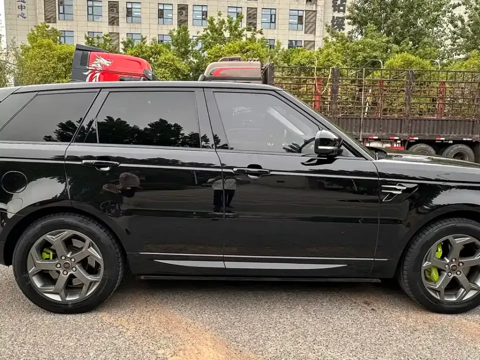 Land Rover Sport PHEV