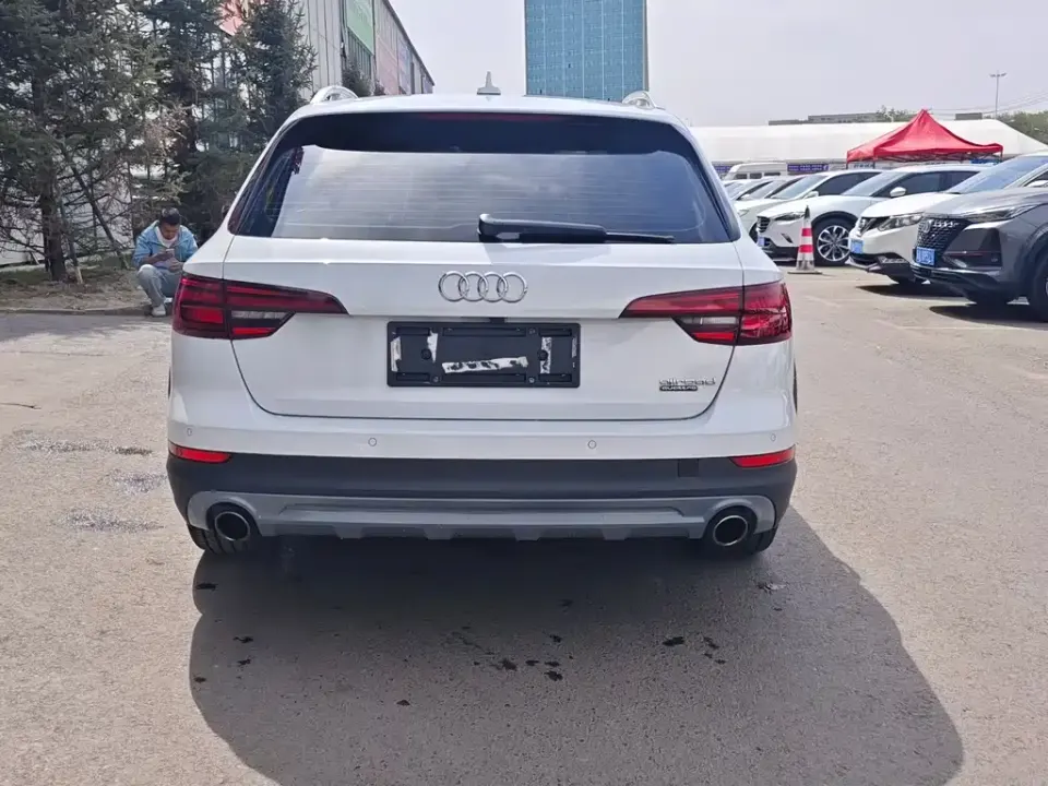 Audi A4 (Import)