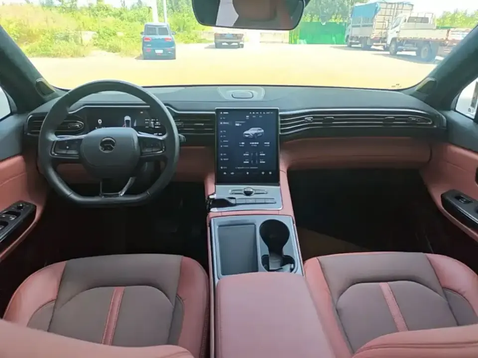 Nio EC6