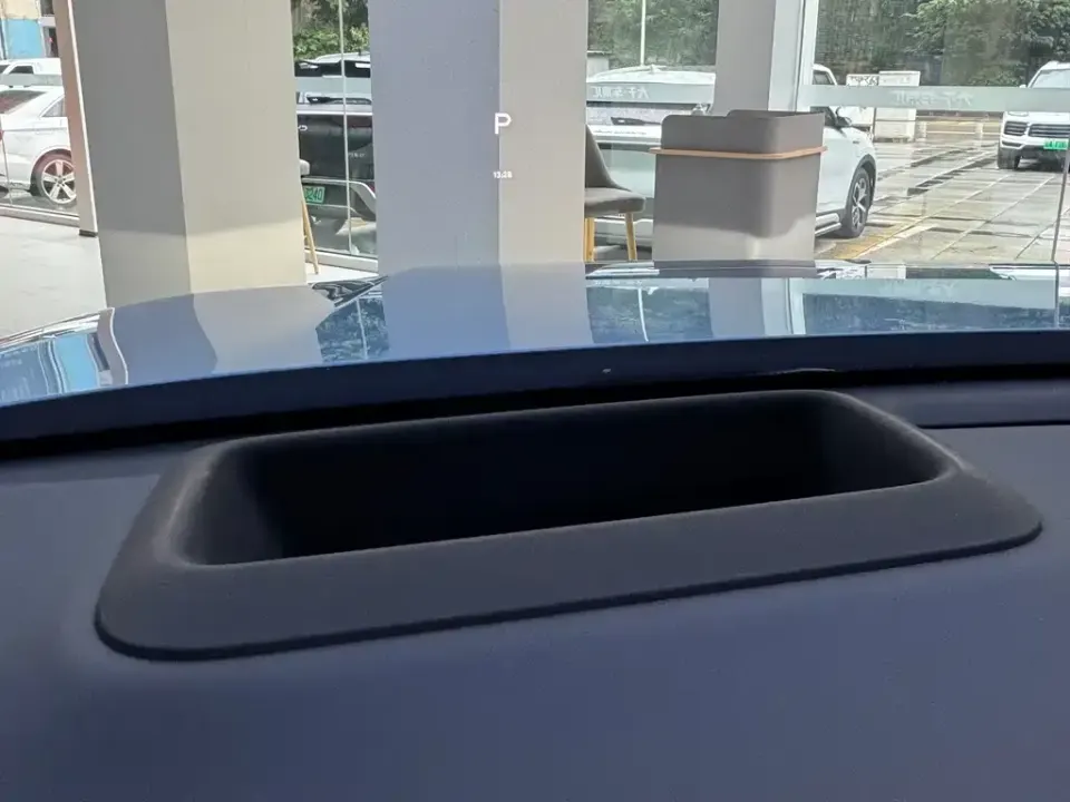 Li Li L7