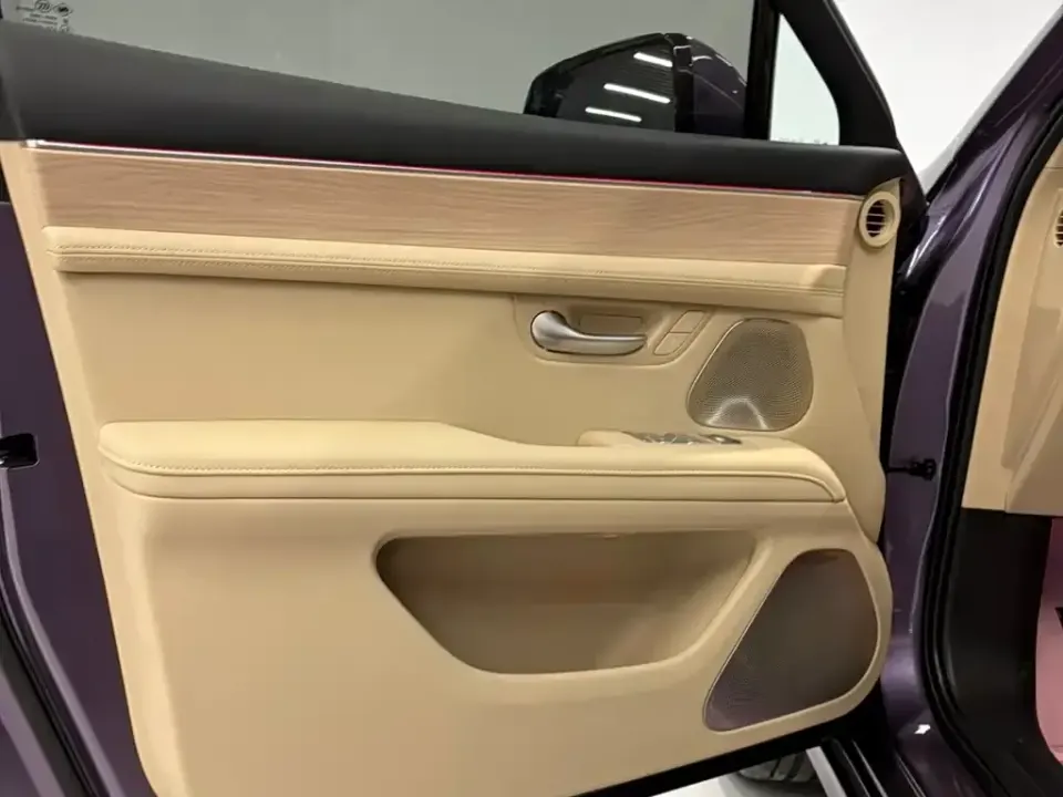AITO AITO M5