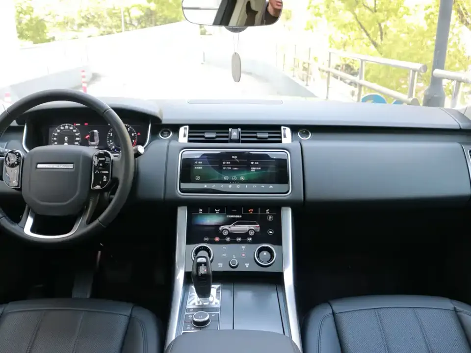 Land Rover Sport