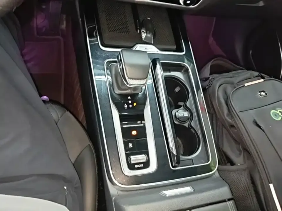 Hongqi Hongqi HS5