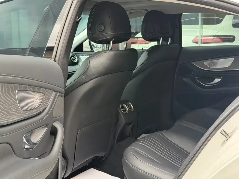 Mercedes-Benz CLS