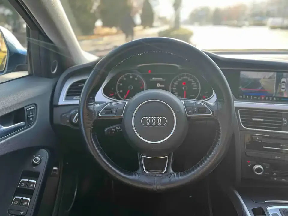 Audi A4 (Import)
