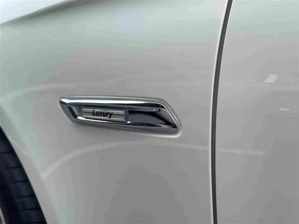 BMW 5 Series New Energy