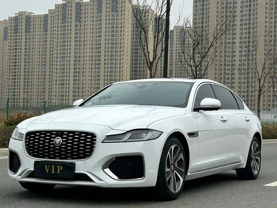 Jaguar XFL
