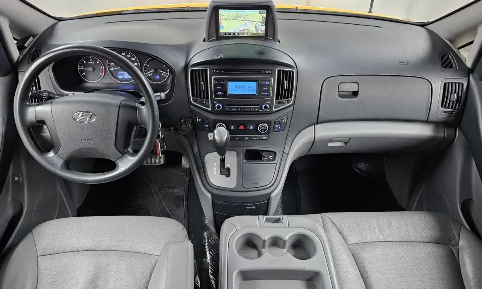 Hyundai Starex