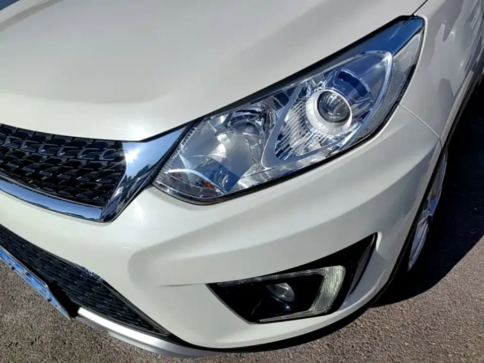 BAIC Senova X35