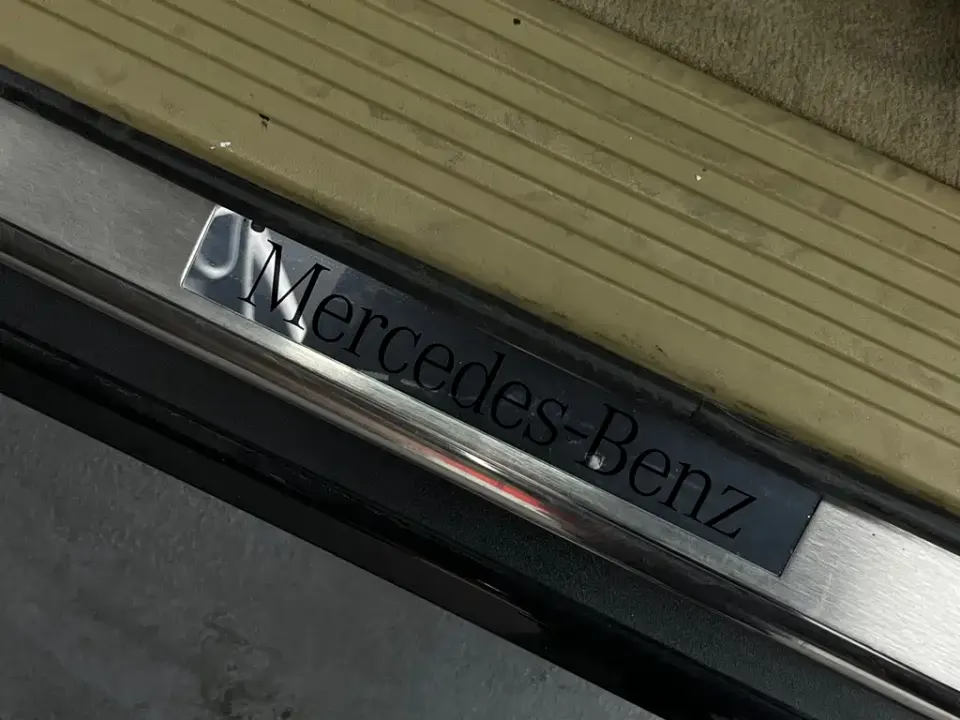 Mercedes-Benz R-Class