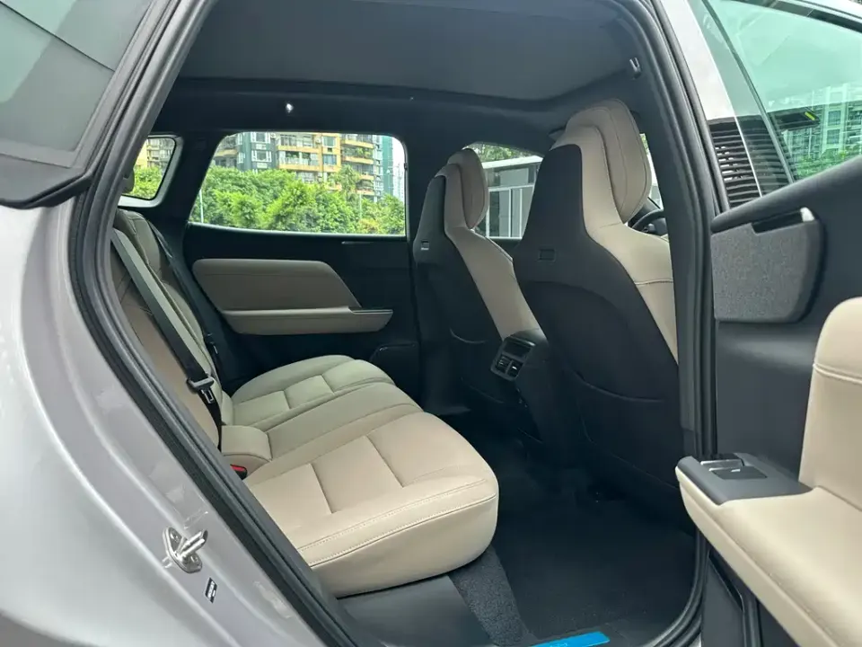 Volvo XC70 PHEV