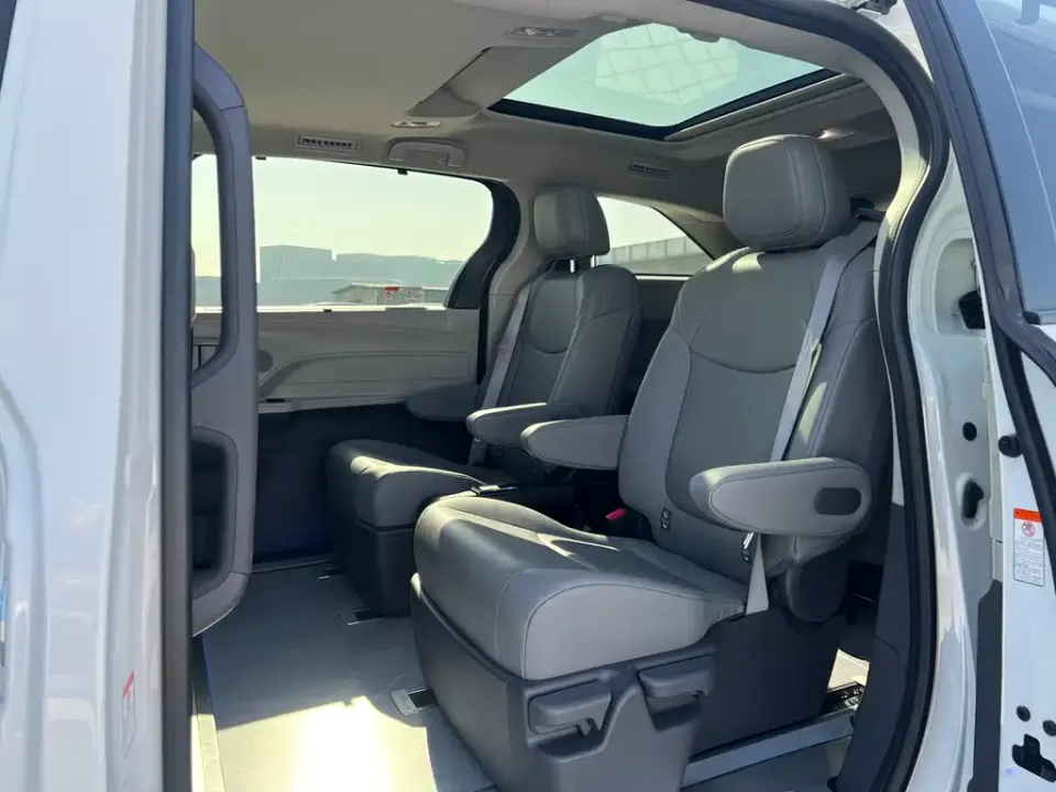 Toyota Granvia