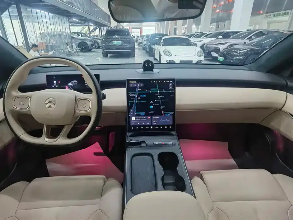 Nio ET5T