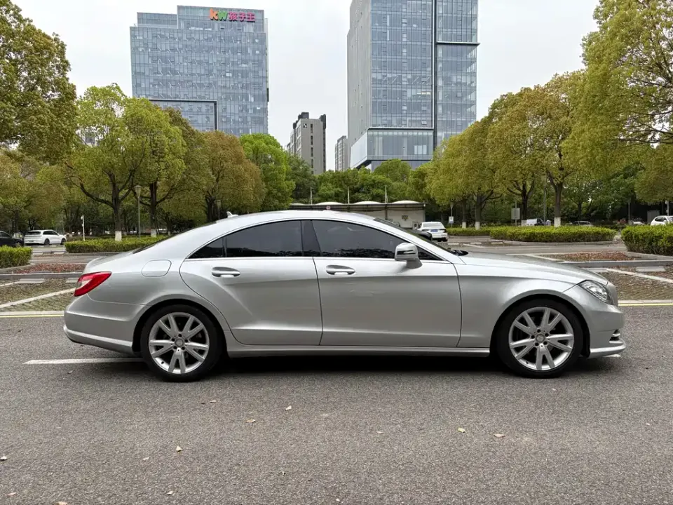 Mercedes-Benz CLS