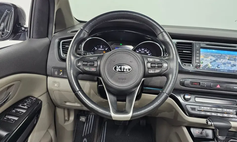 Kia Canival
