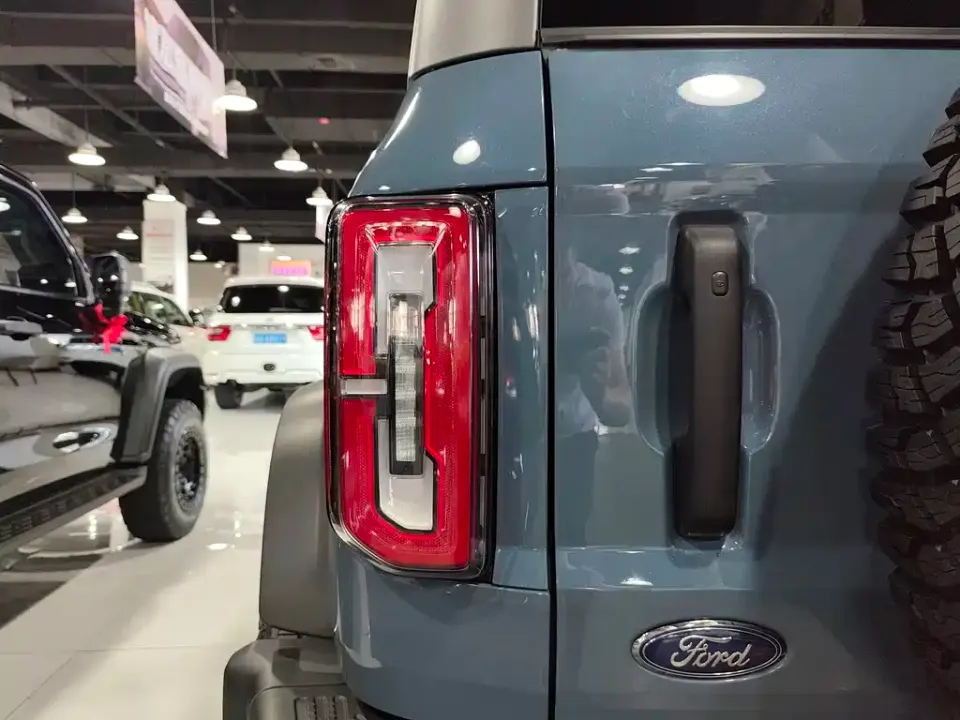 Ford Bronco