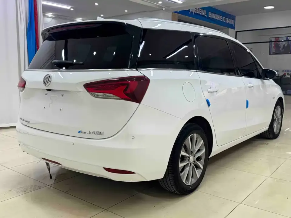 Buick GL6