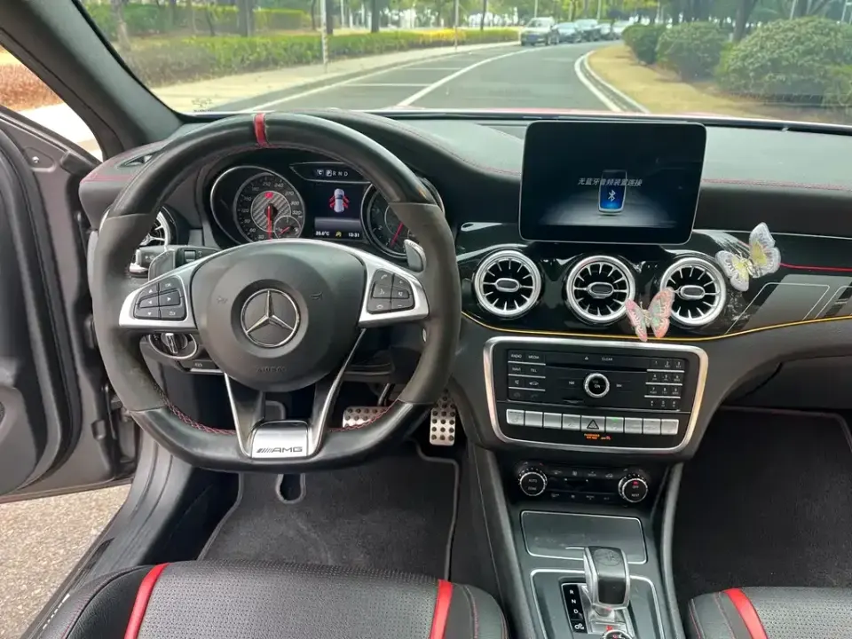 Mercedes-Benz GLA AMG