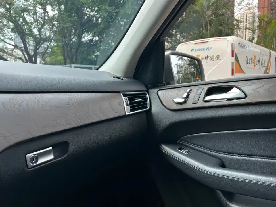 Mercedes-Benz GLE (Import)