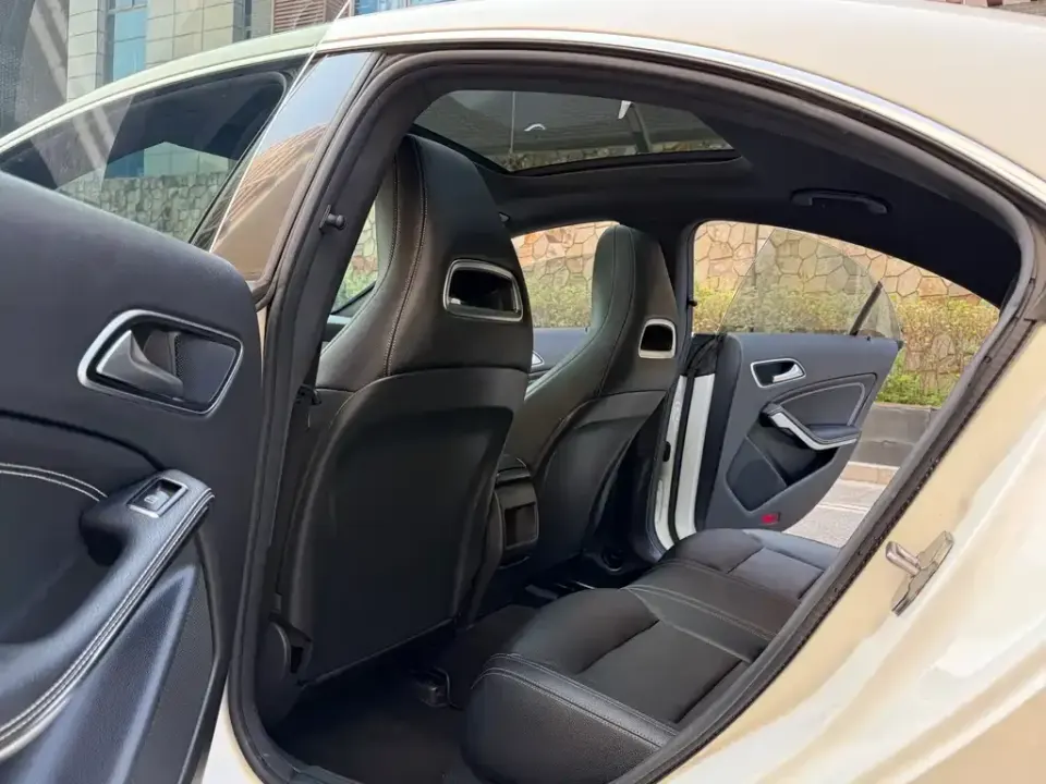 Mercedes-Benz CLA (Import)