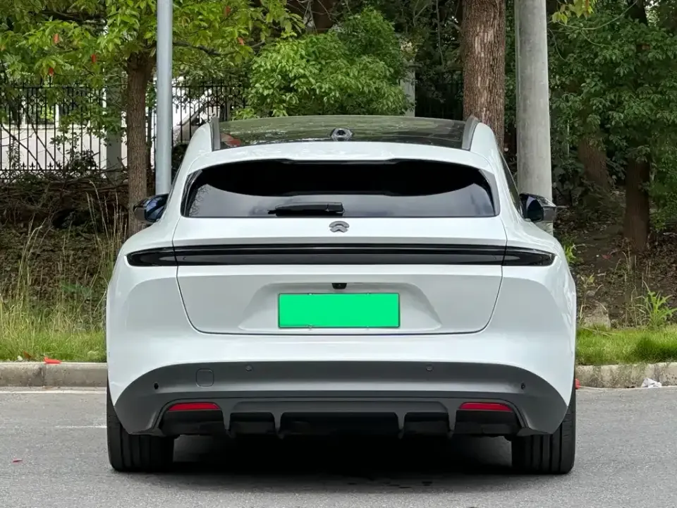 Nio ET5T