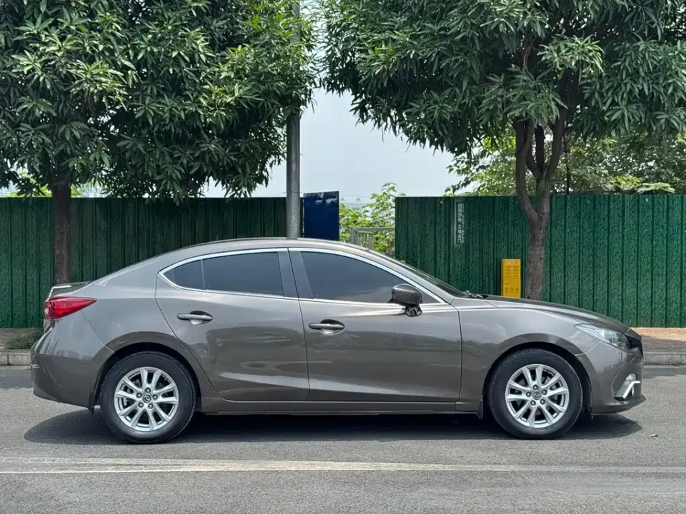 Mazda 3 Axela