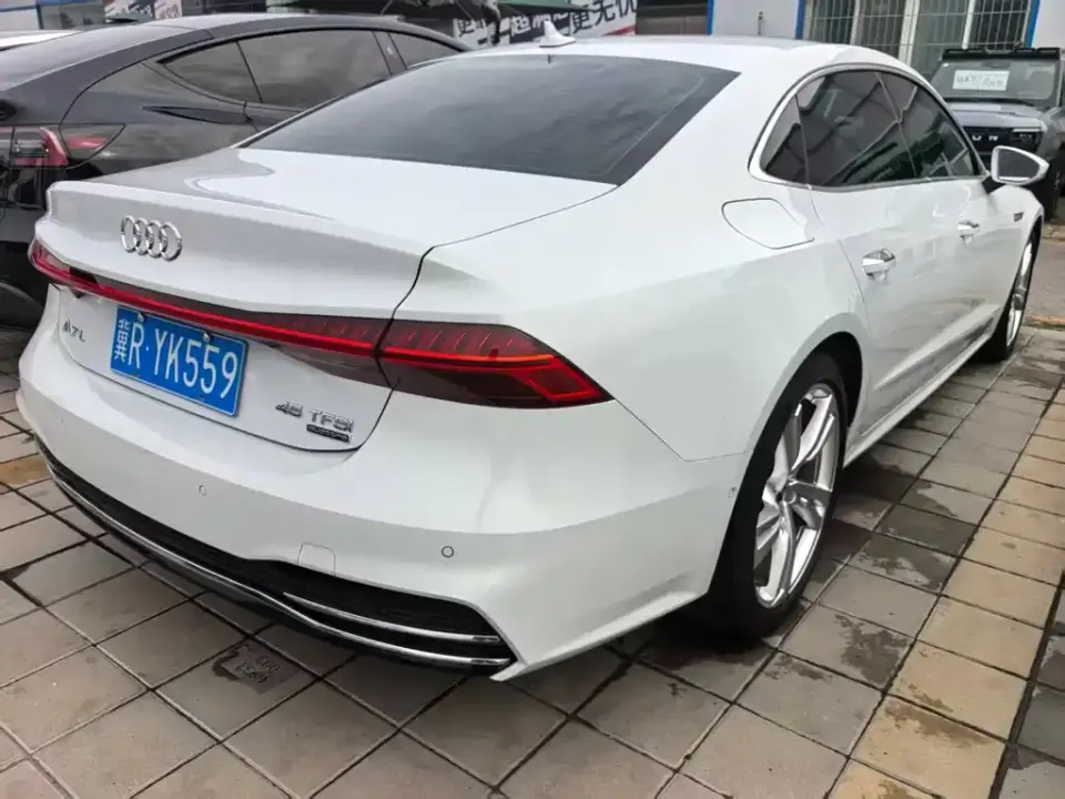 Audi A7L