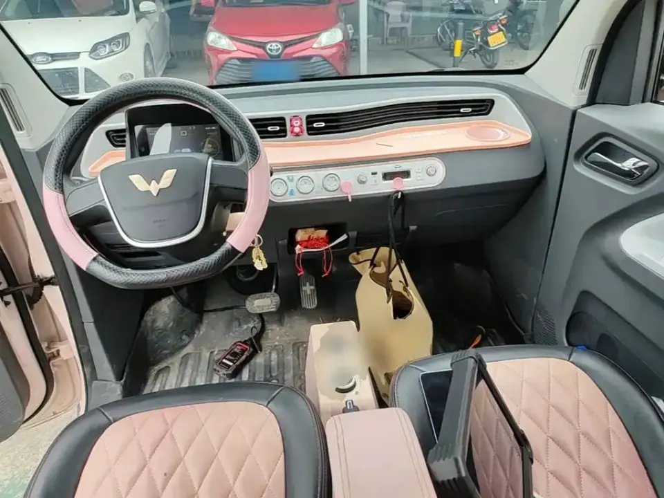 Wuling MINIEV