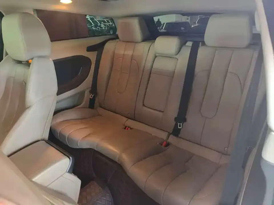 Land Rover Evoque (Import)