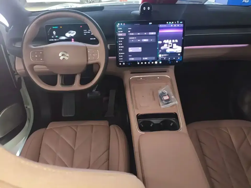 Nio EC6