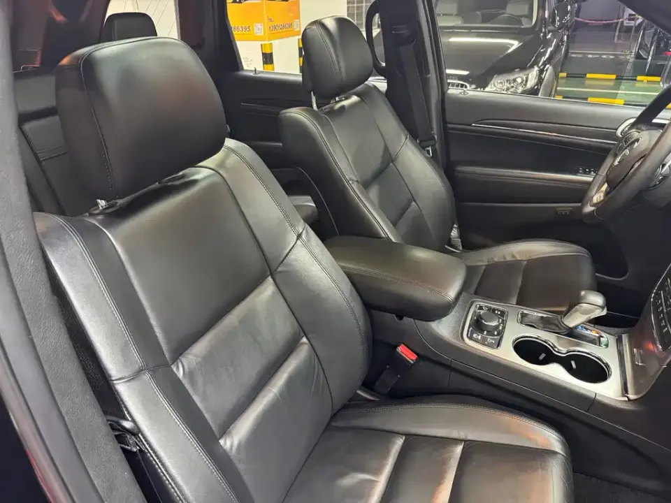 Jeep Grand Cherokee (Import)