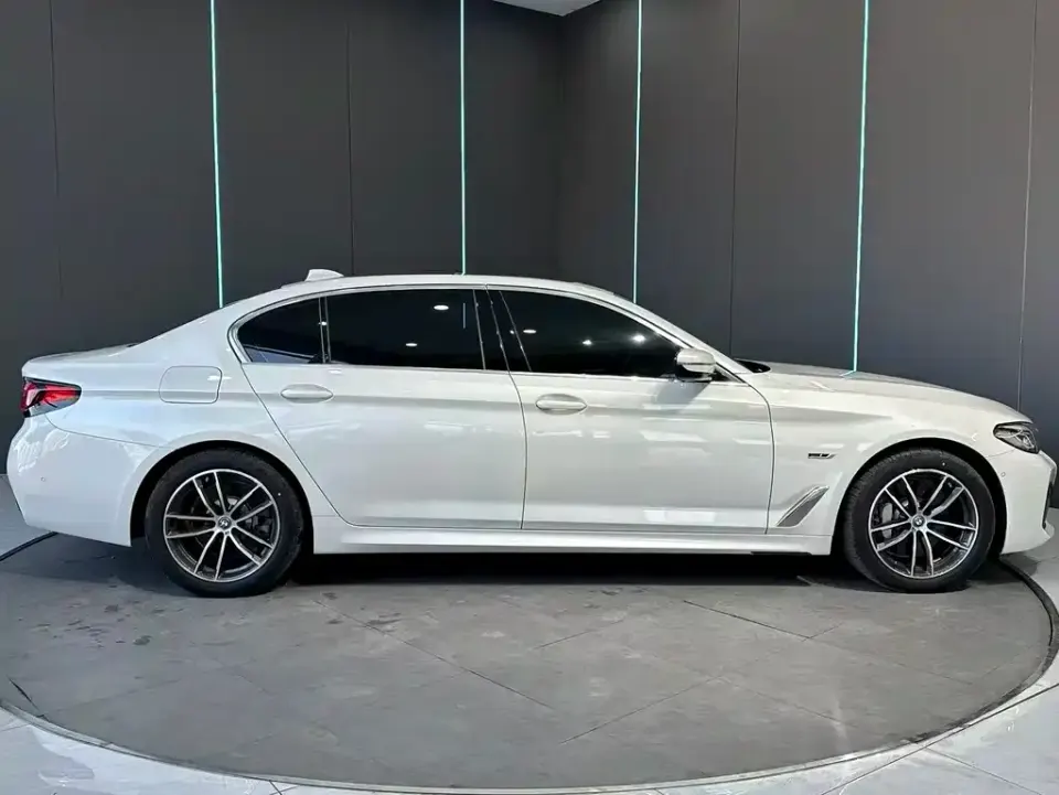 BMW 5 Series New Energy