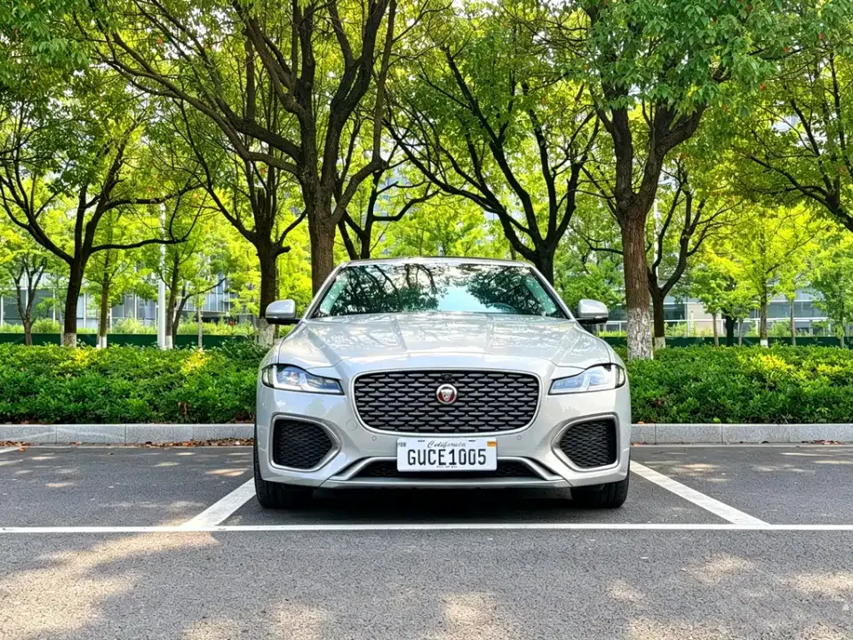 Jaguar XFL